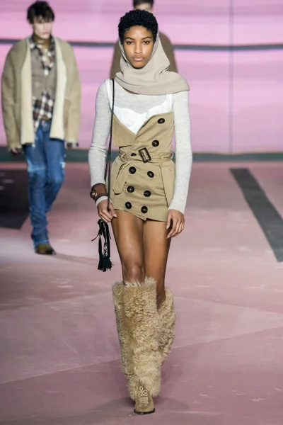 Look 12